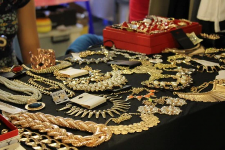 Kinh Doanh Nữ Trang